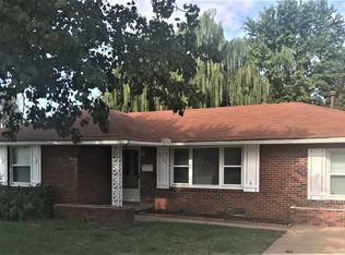 1704 Donahoe Dr, Ponca City, OK 74601