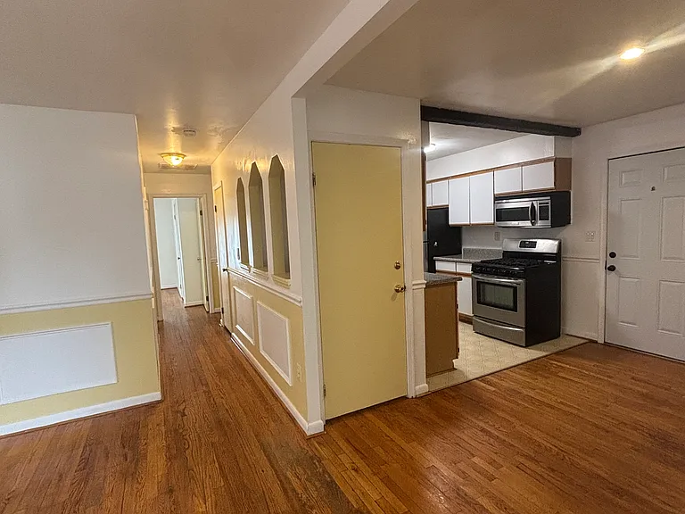 8812 35th Ave — Photo 38