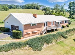 2162 Reed Creek Dr, Draper, VA 24324