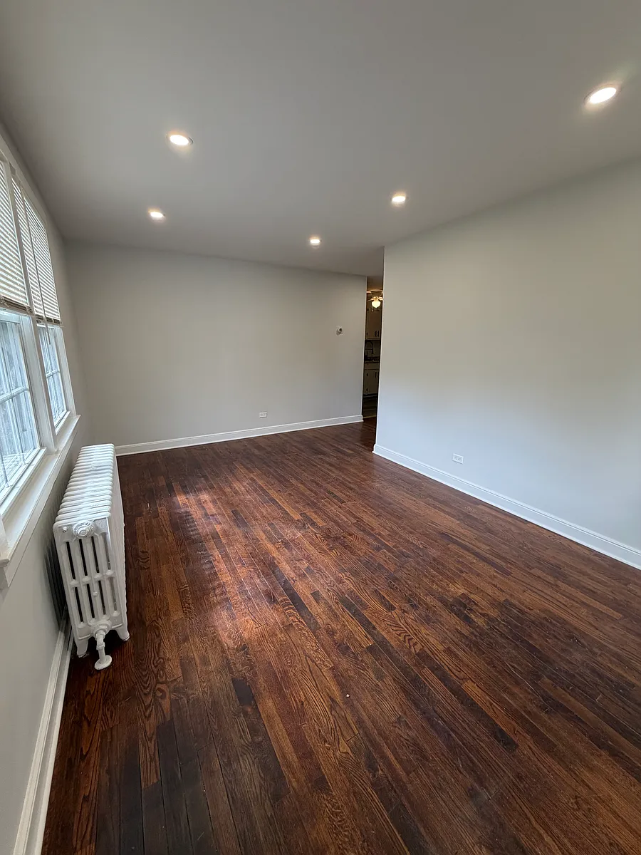 Building Photo - 20 Greenlawn Dr #22