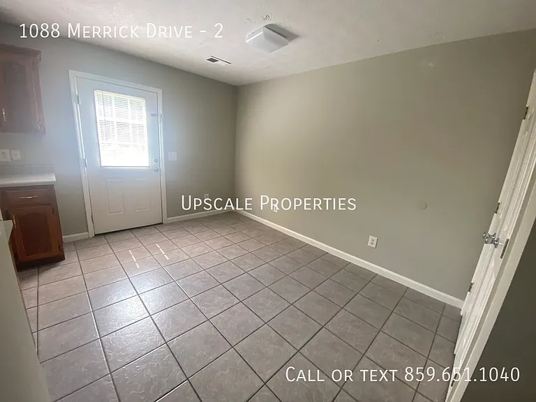 1088 Merrick Dr #2 — Photo 3