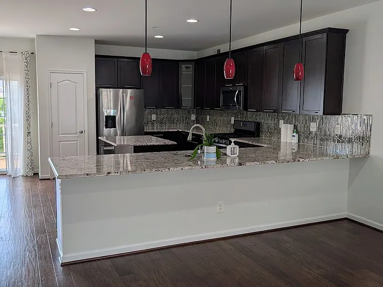 7821 Taggart Ct — Photo 29