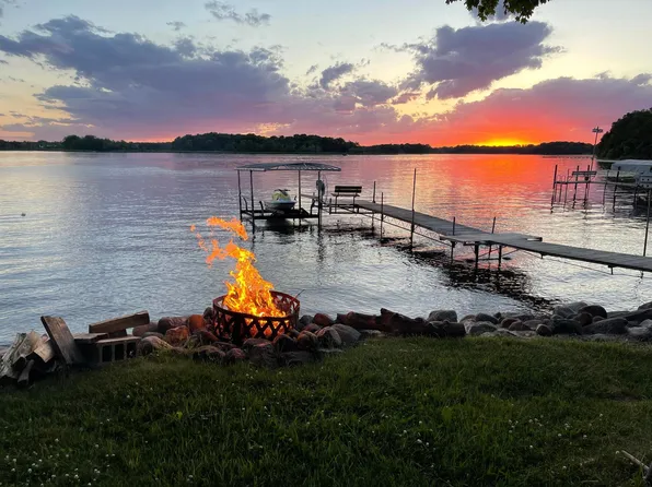3165 Lakeshore Ave, Maple Plain, MN 55359
