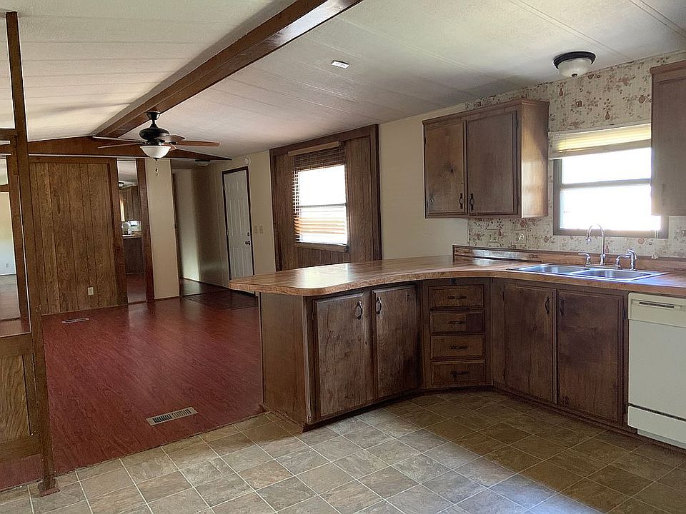 Island bar for additional se