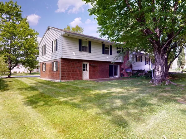 25 Orestis Way, Lewiston, ME 04240
