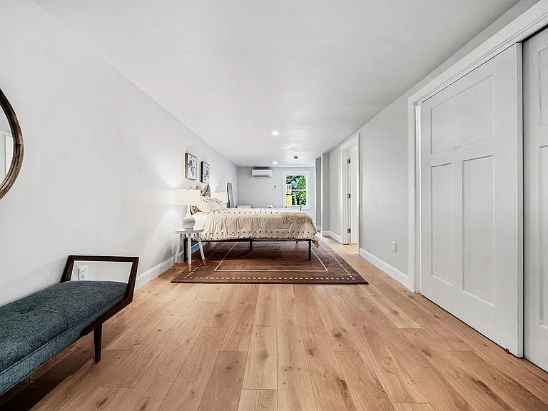 67 Brentwood St — Photo 4