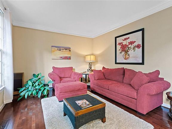 4th image of 19 Mainsail Ct