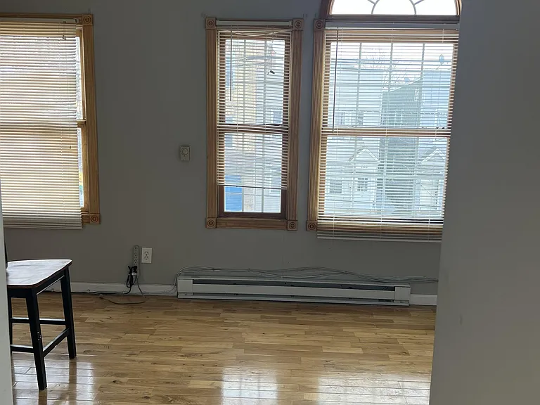167 Garfield Ave #2 — Photo 9