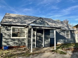 718 W 16th St, Ada, OK 74820