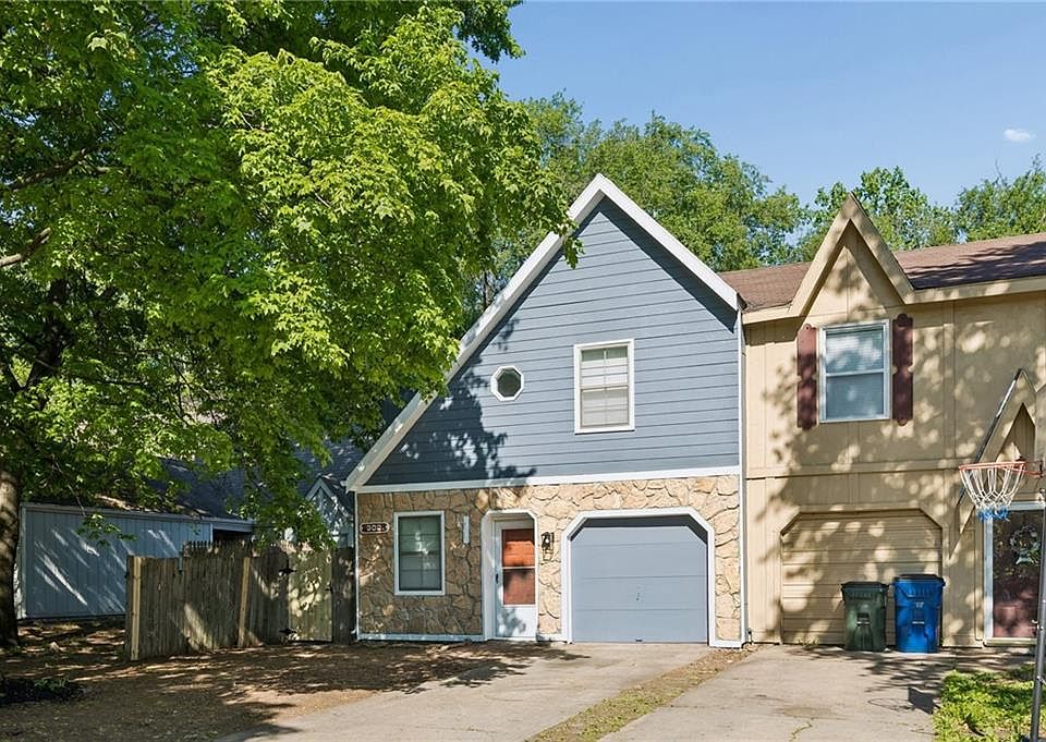 1st image of 303 Northwood Ln