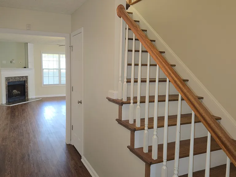 196 Sandspur Ct — Photo 18