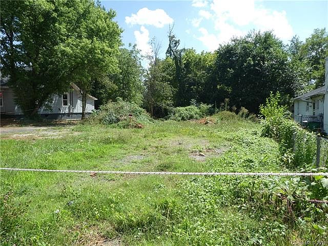 2nd image of 4509 Willard St