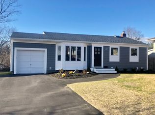 10 Gaymor Ln, Commack, NY 11725