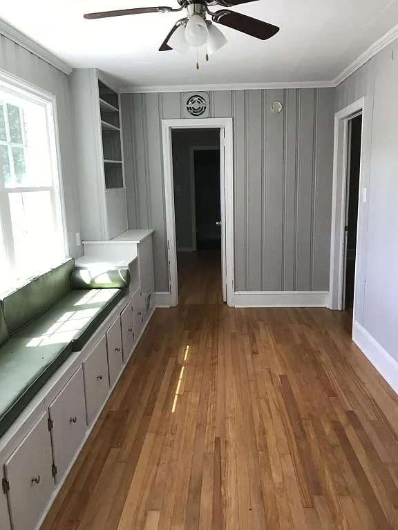 120 James St — Photo 4