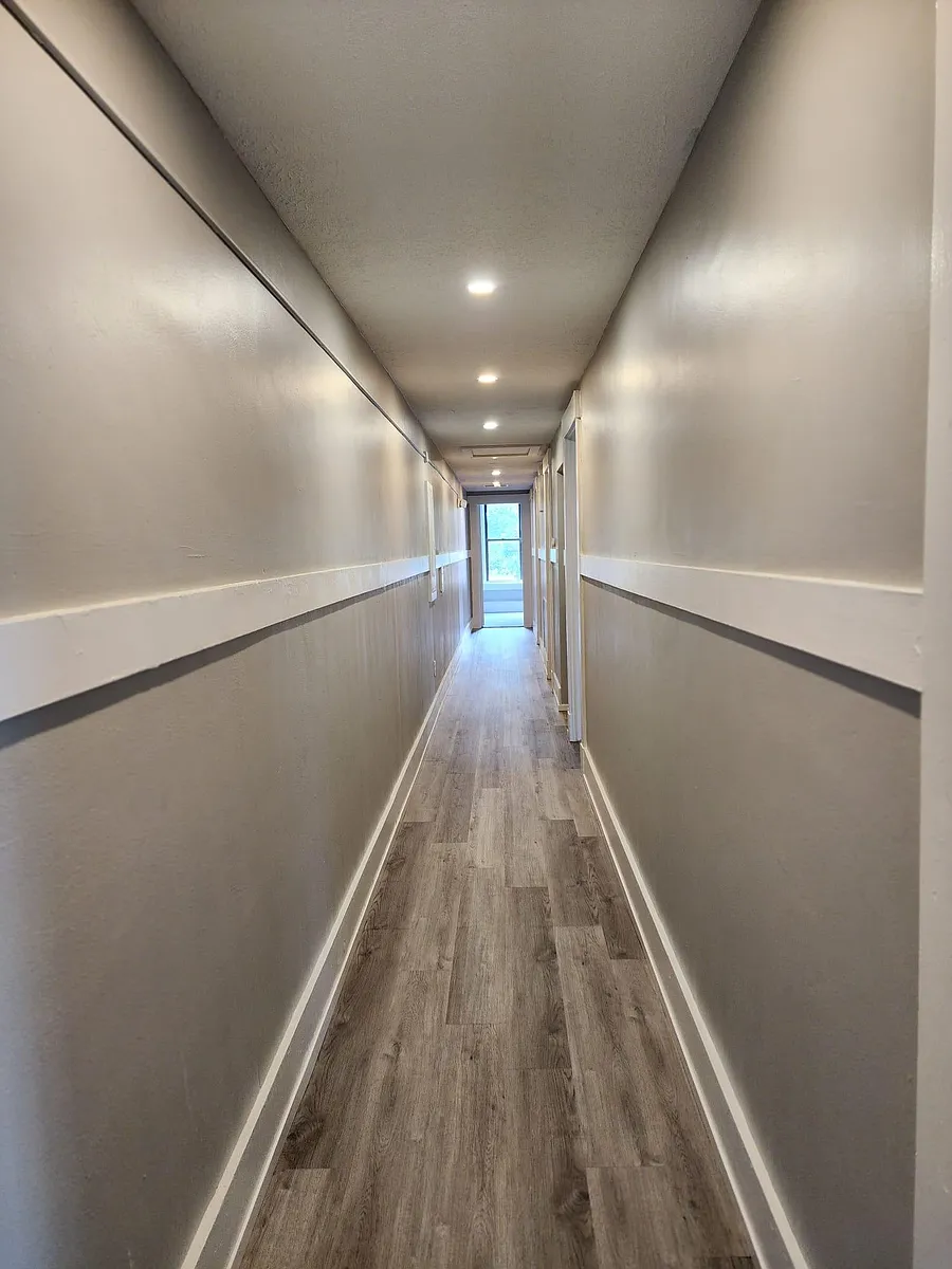 Building Photo - 319 N Beatty St #4