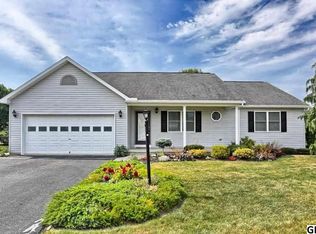 19 Southfield Rd, Lebanon, PA 17042