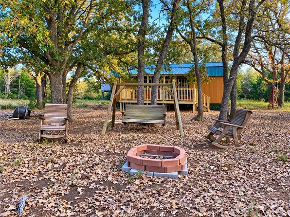 332 Deep Creek Ln, Franklin, TX 77856
