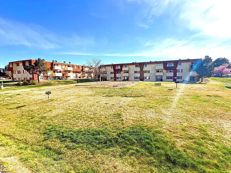 10211 Ura Ln #1-301 — Photo 15