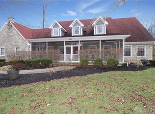 7682 Old Woods Ct, Springboro, OH 45066