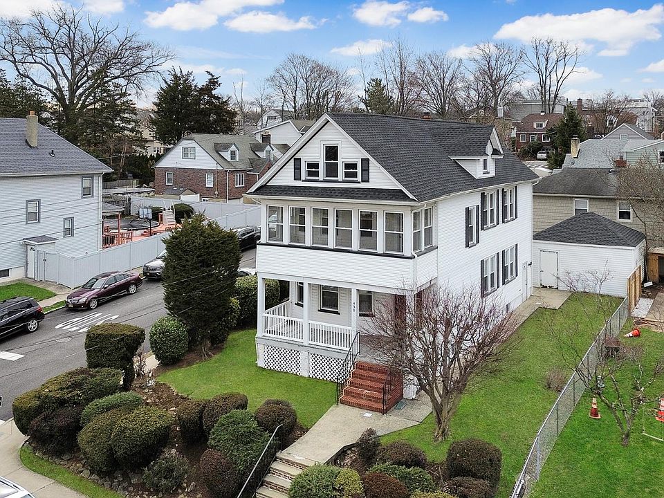 1st image of 430 Delafield Ave #1