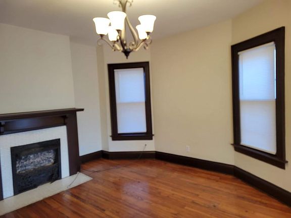 2nd image of 391 Hoyt St #391