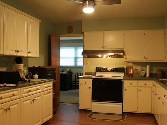 5th image of 1002 Glenview Dr