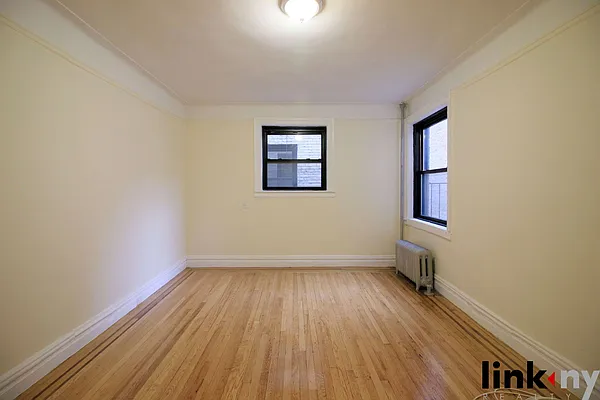 Rented by Link NY Realty | media 12