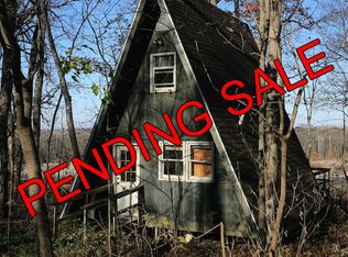 25 Burr Oaks Dr E, Stockton, IL 61085