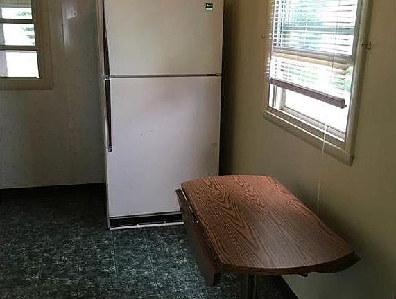4th image of 3612 Washington Ave