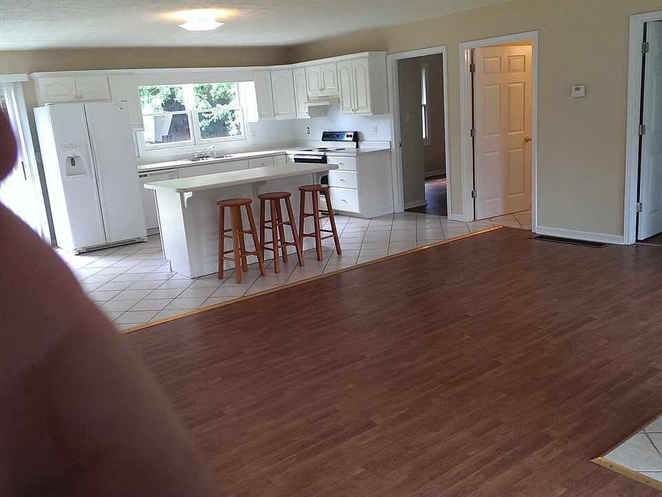 living room / kitchen