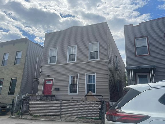 2nd image of 2054 Bergen St