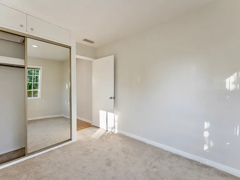 2423 San Pasqual St — Photo 36