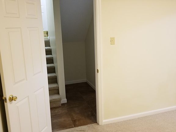 5th image of 1432 W Woodshire Dr