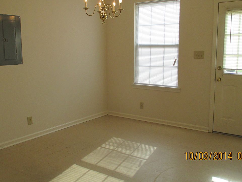 2nd image of 2318 Raleigh Ct #Townhome