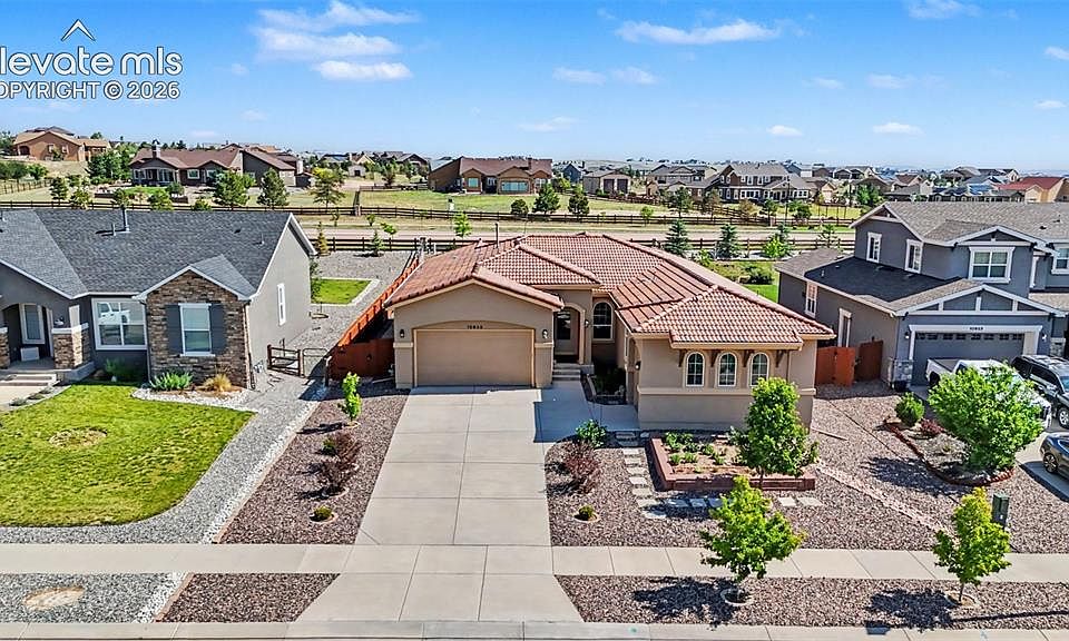 1st image of 10933 Checo Way