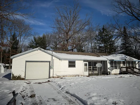 1919 W Park Ln, White Cloud, MI 49349