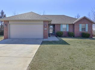 2005 S Redbird Ct, Ozark, MO 65721