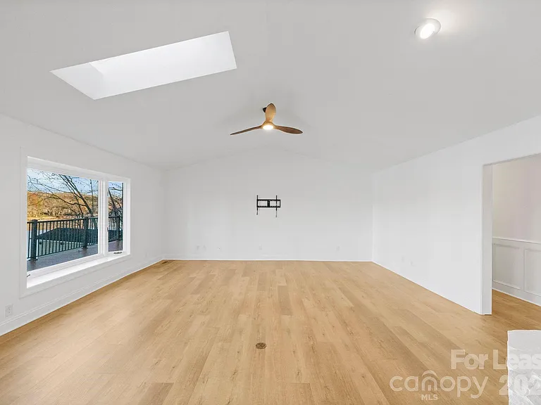 19709 Stough Farm Rd — Photo 13