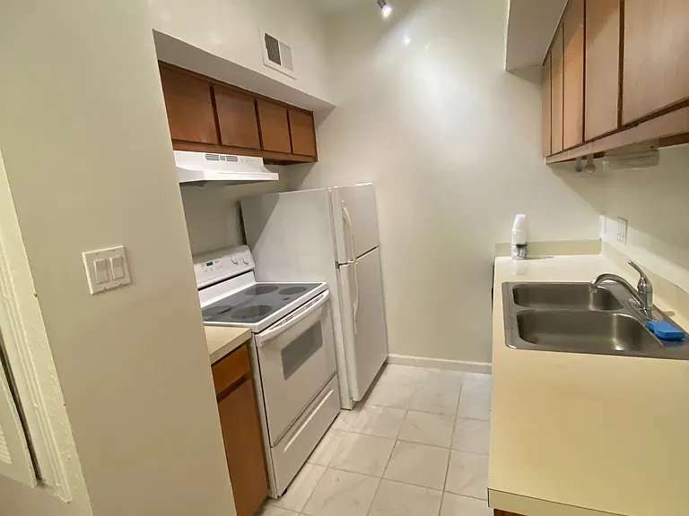 3316 Guadalupe St #214 — Photo 8