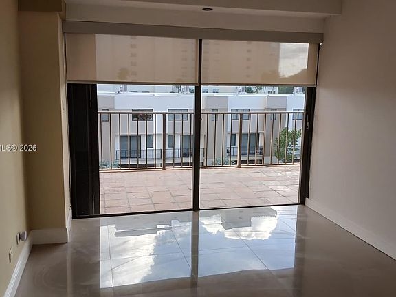 5th image of 1800 NE 114th St APT 508