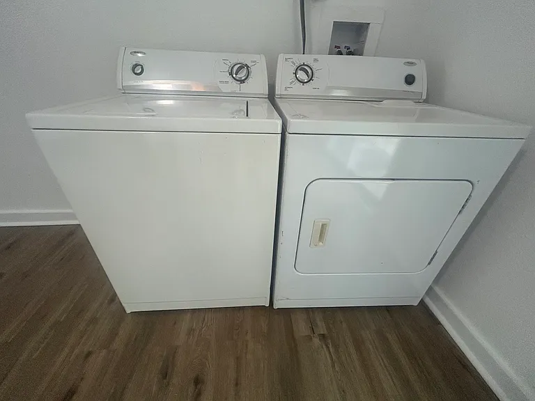 485 Sargent St — Photo 10