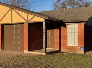 1904 Starling Ct, Cleburne, TX 76033