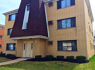 2131 Narcissus Ave APT 3E, Hanover Park, IL 60133
