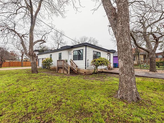 2nd image of 2105 E 17th St