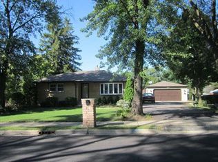 2062 Walnut Ave, Hanover Park, IL 60133