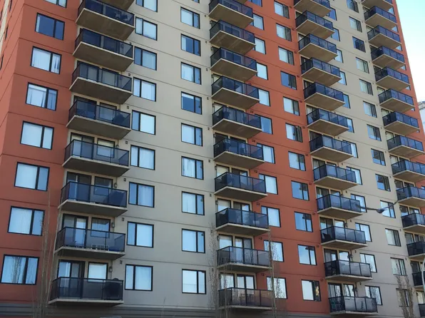 10303 105th St NW, Edmonton, AB