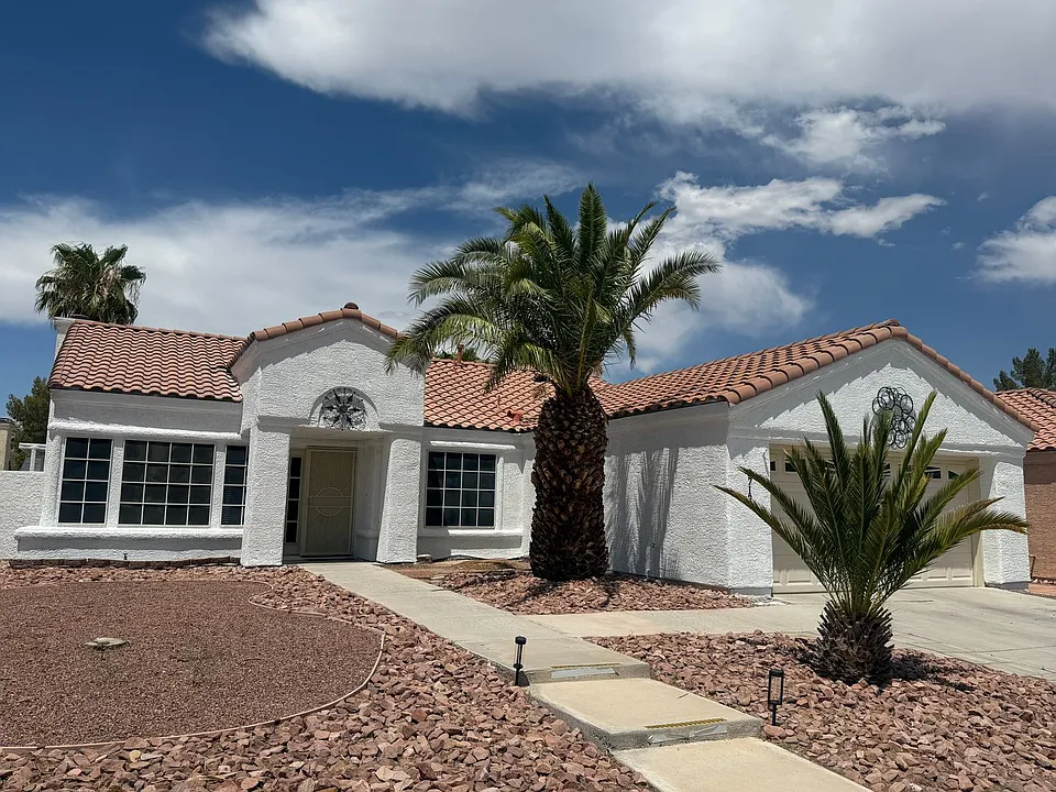 2712 Pastel Ave