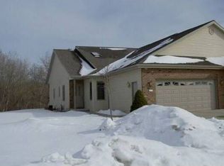 2411 Knuell St, Manitowoc, WI 54220