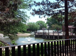 14013 James Dr APT 502, Crestwood, IL 60445