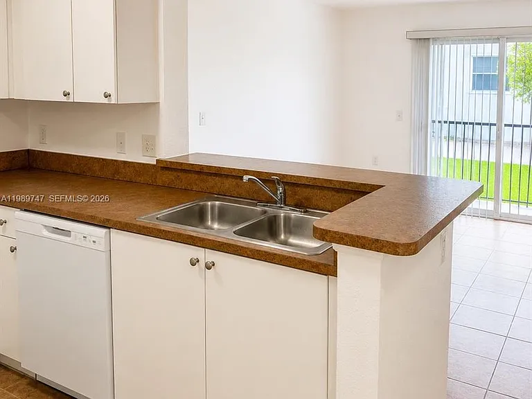 15470 SW 284th St #3104 — Photo 9